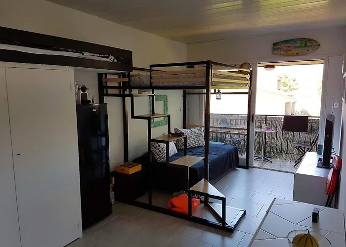 Corse Avec Acces Direct A La La Liscia קלקטוג'יו