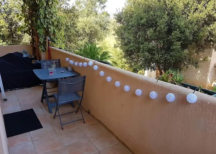 Corse Avec Acces Direct A La La Liscia *